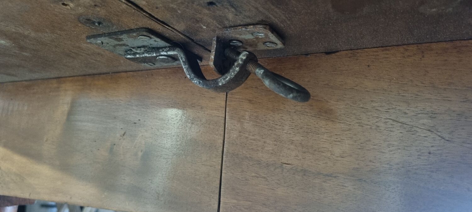 Oval table directorate early 19th