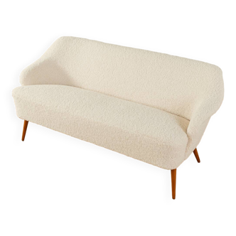 Charming Sofa