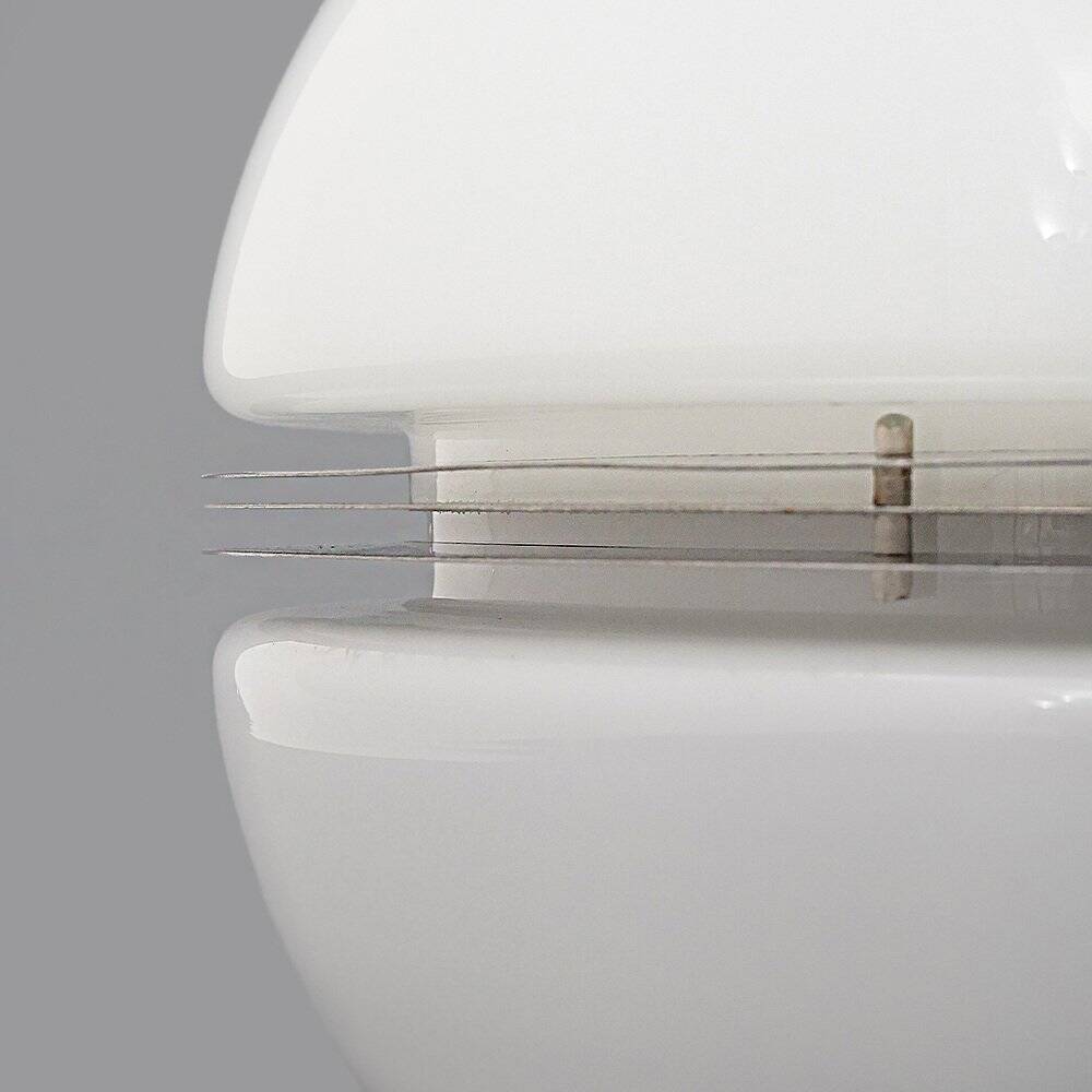 White glass table lamp by Enrico Tronconi for Tronconi, 1970s.