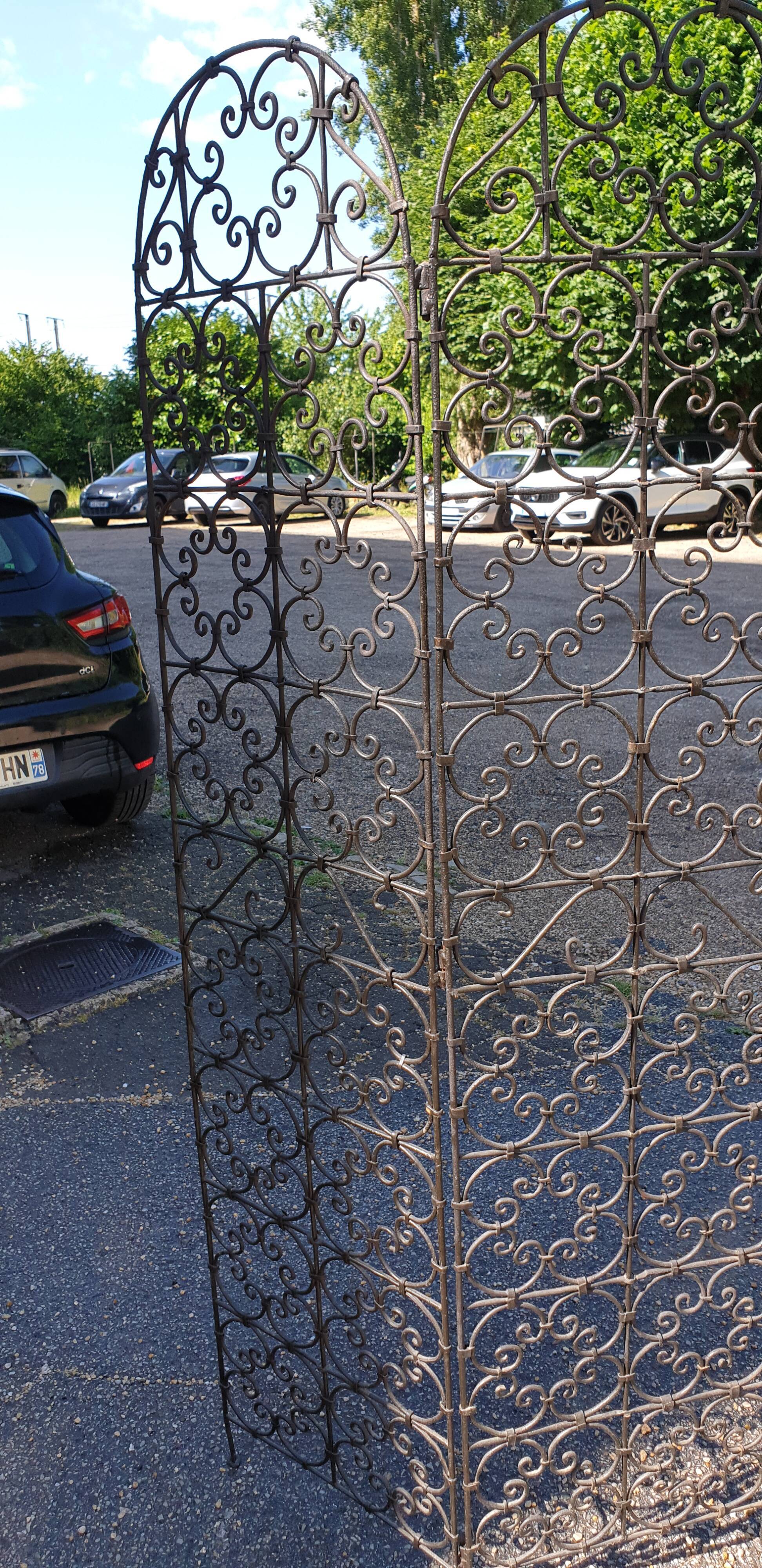 Wrought iron screen 3 leaves