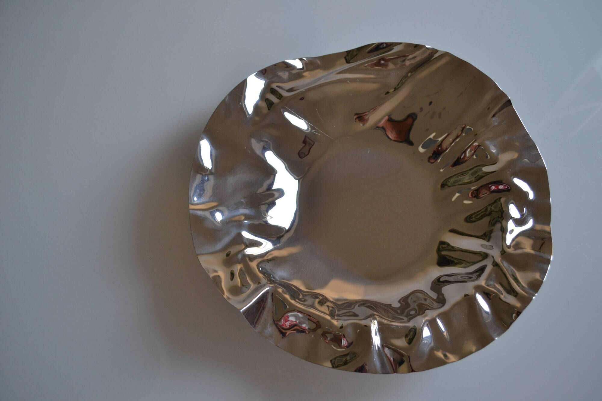 Large Alessi stainless steel bowl by Lluis Clotet 2001 Vintage Italy Diam. 38cm