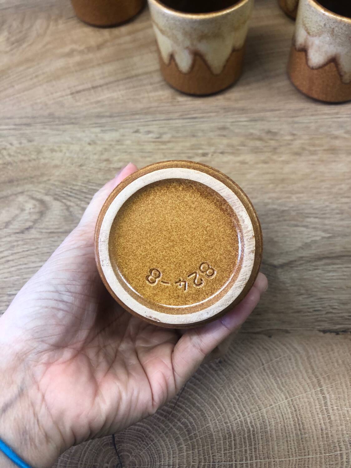 6 stoneware coffee cups