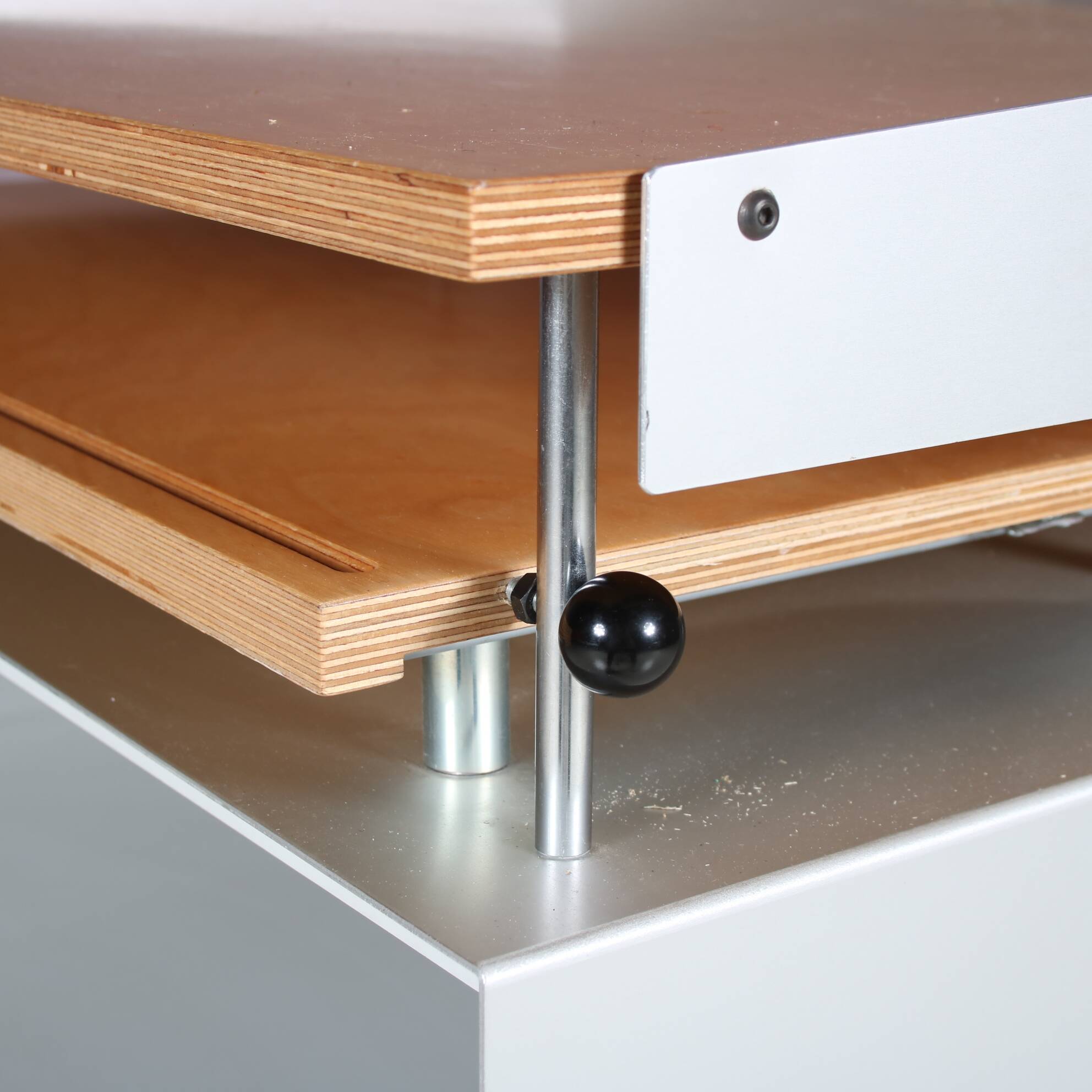 1990s Mobile “Uni” desk by Alinea, Switzerland