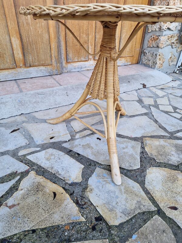 Table en rotin et osier tripode vintage