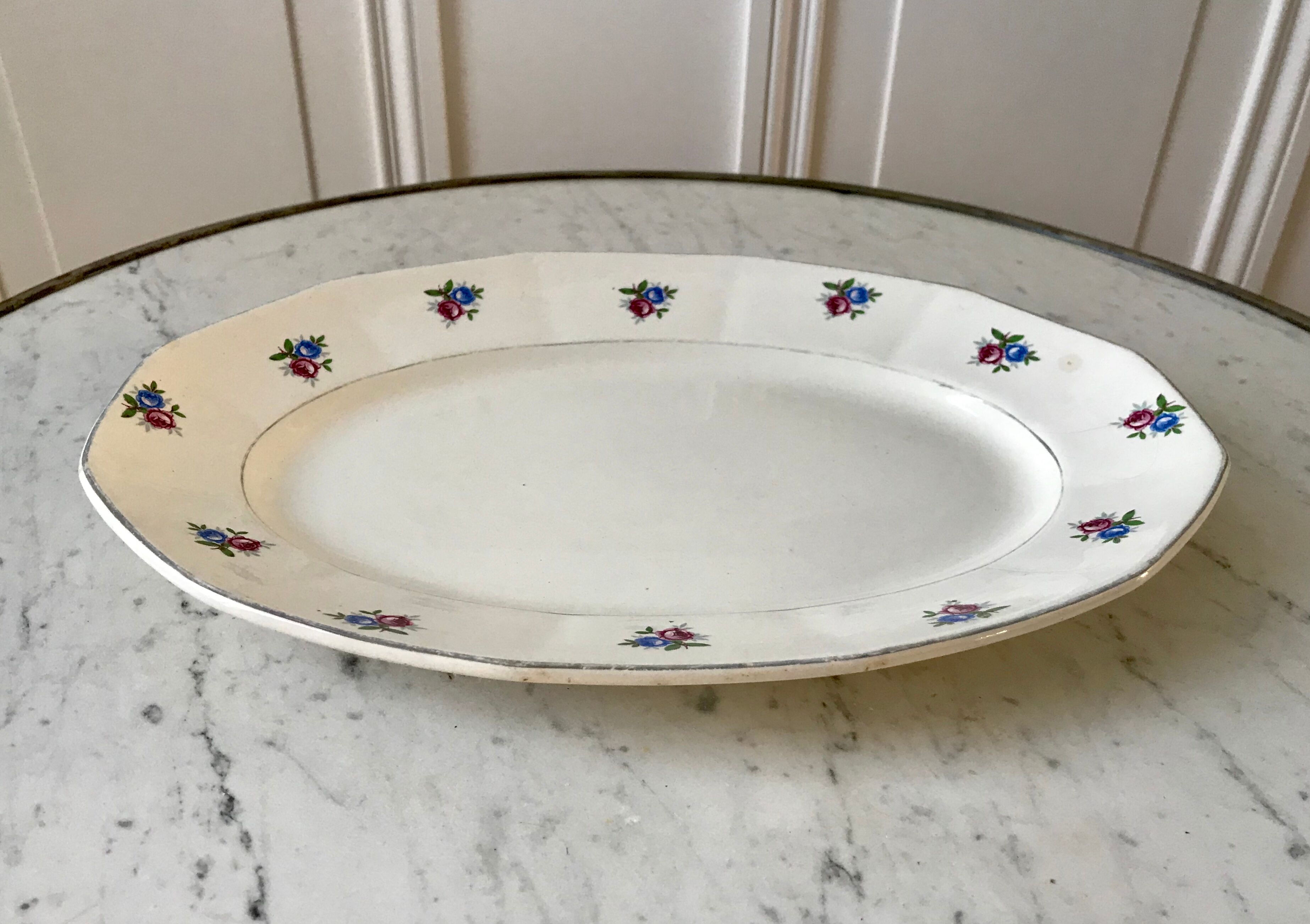 Oval dish with small flowers digoin sarreguemines 50s