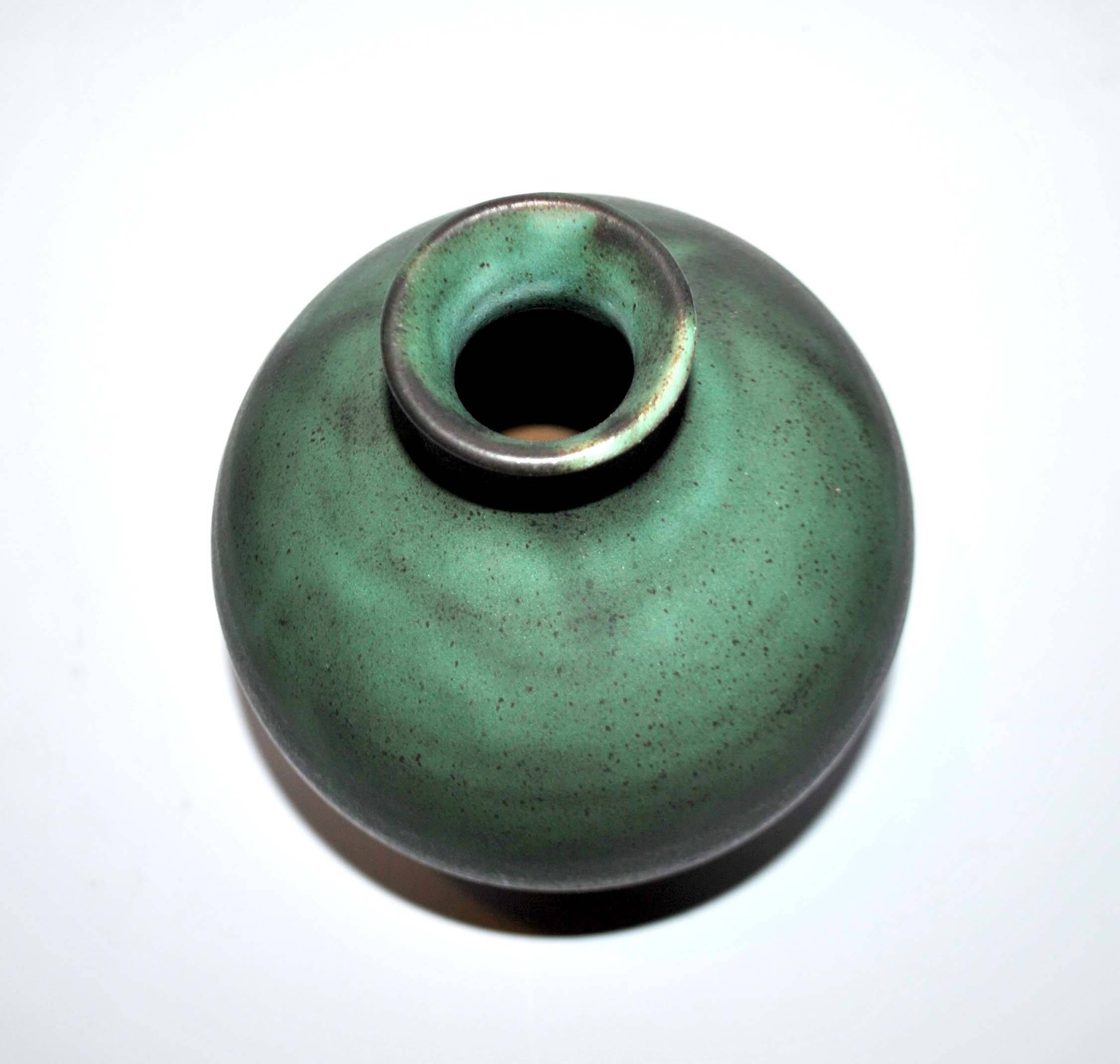 Vintage ceramic vase signed vague - Green glazed terracotta