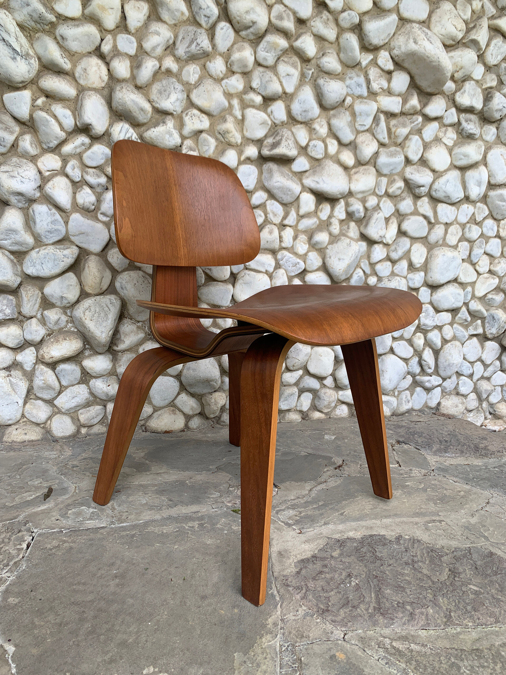 Charles & Ray Eames walnut DCW chair for Herman Miller 1950