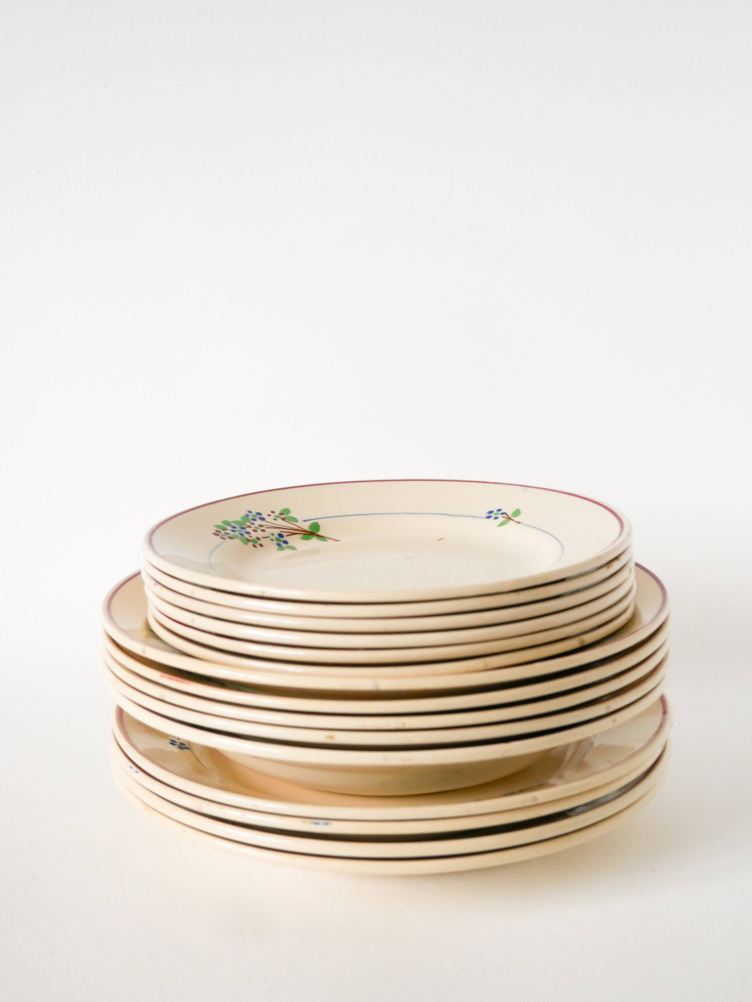 Set of 6 dessert plates Moulin des Loups, Model "Isabelle", 1950
