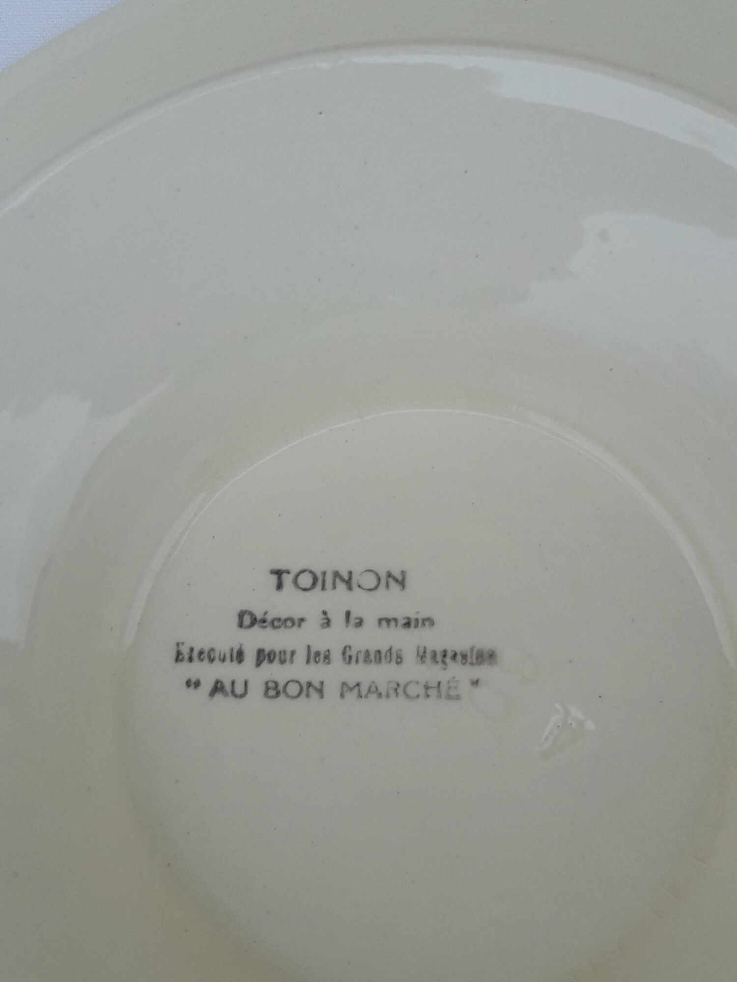 Dish on a piedd Toinon run for department stores At cheap diam 21.5 cm