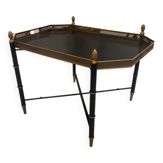 Coffee table on foot with removable sheet metal top