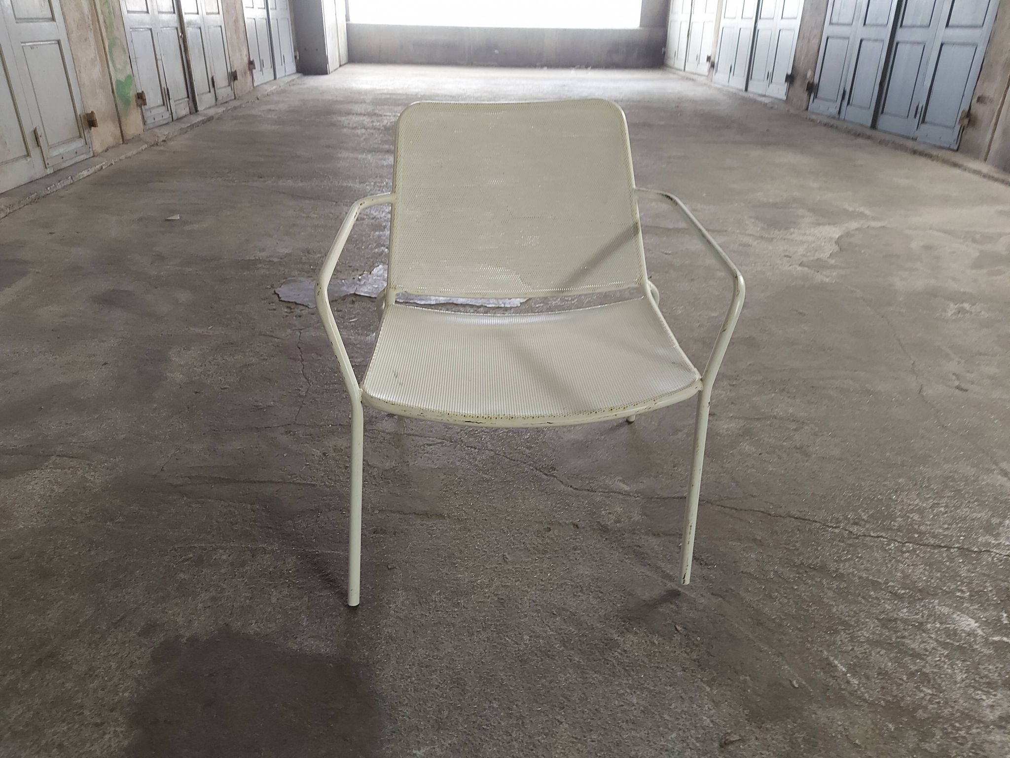 Fauteuil en métal de jardin vintage