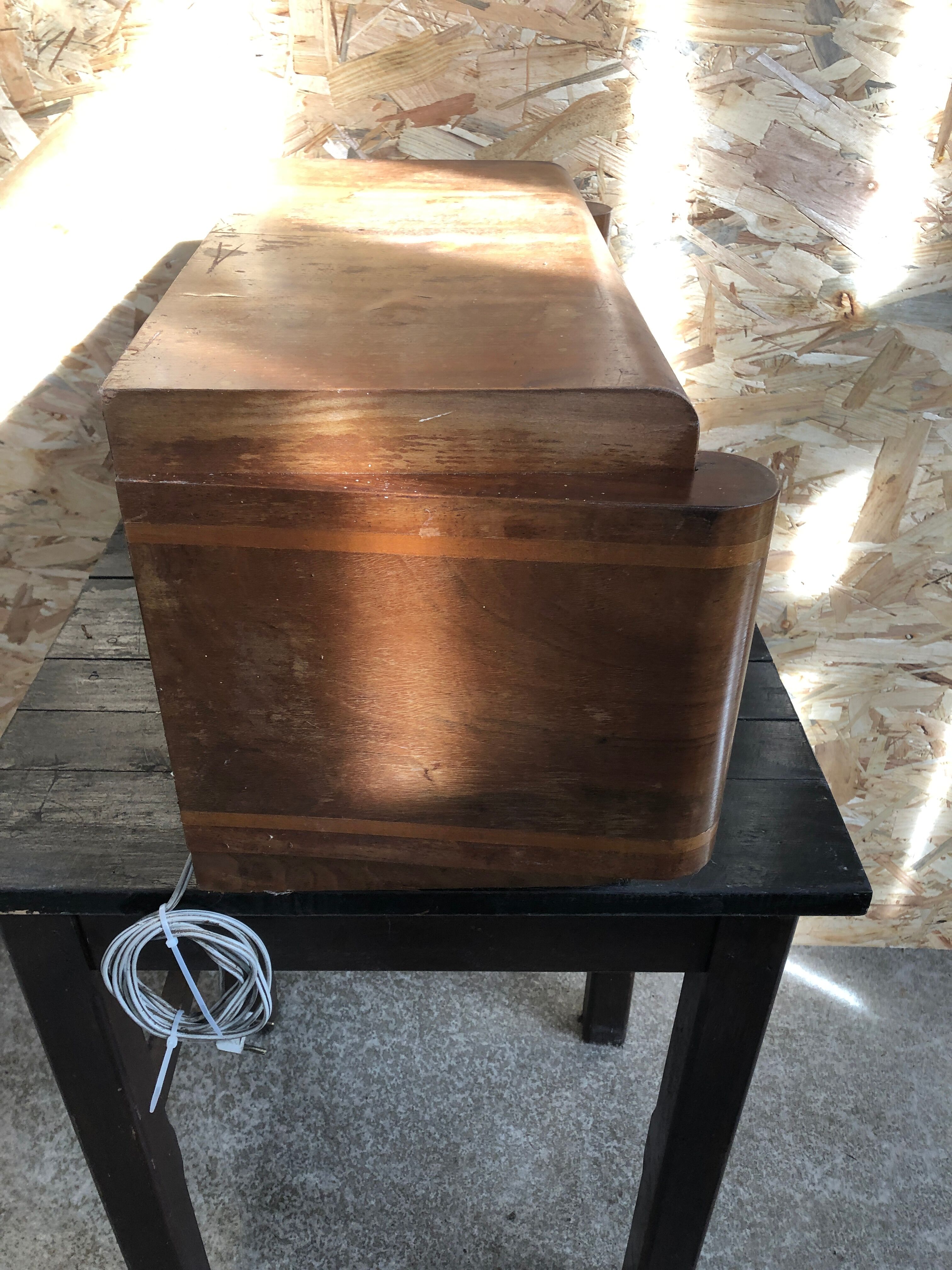 Old Radio TSF CRISLER Wood + Bakelite Buttons Vintage Hifi Decoration