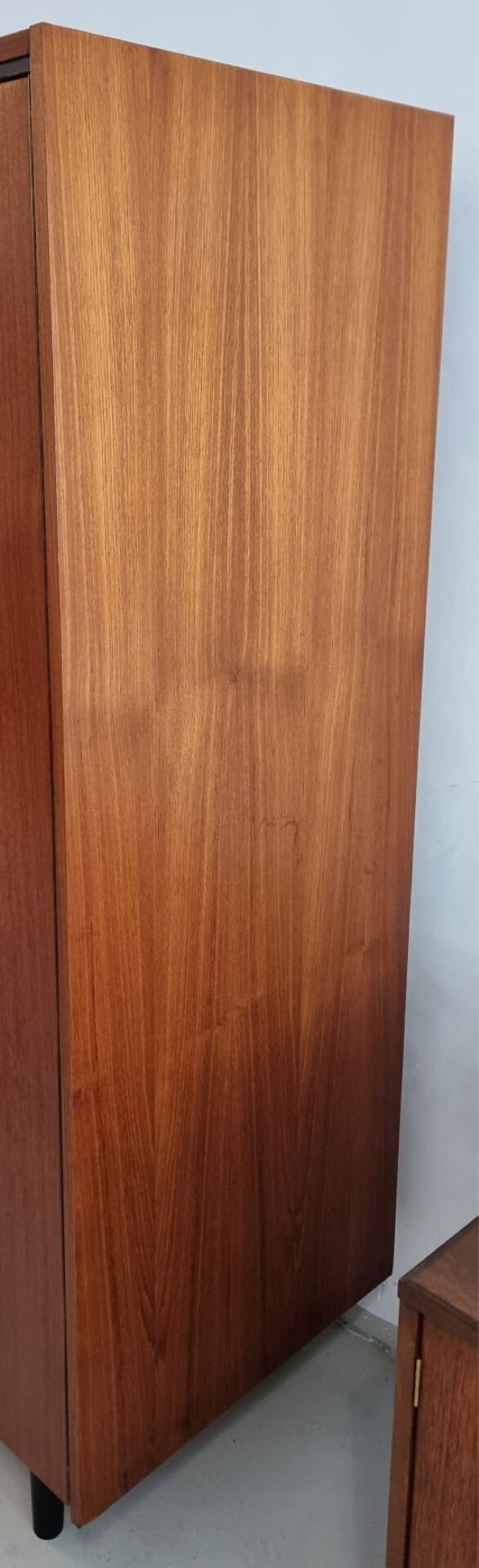 Armoire du milieu du siècle