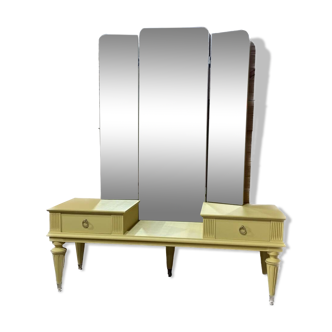 Old dressing table