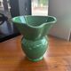 Pichet, pot à eau en faïence émaillée verte – HB Quimper, période art déco