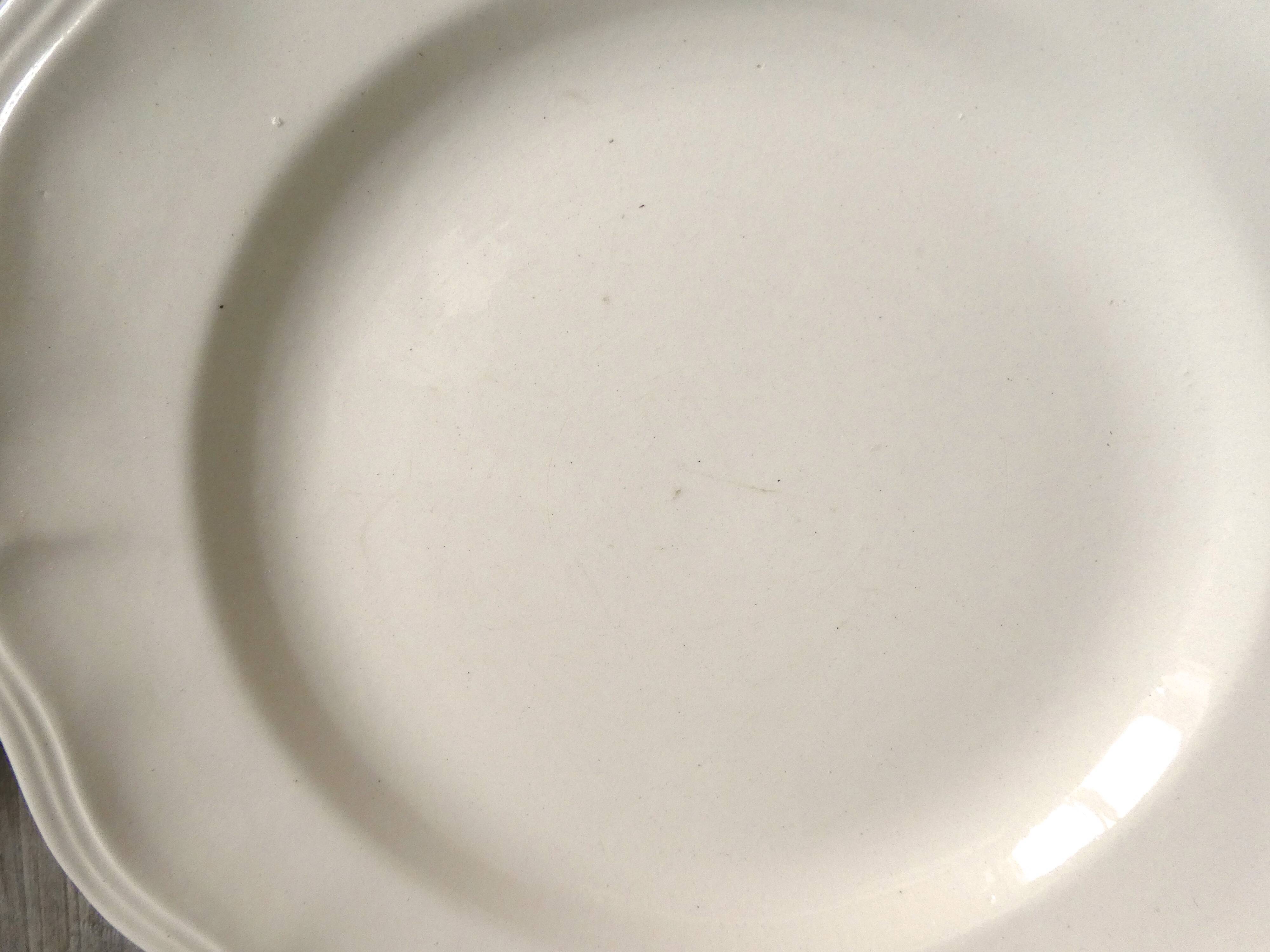 Set of 6 flat plates Digoin Sarreguemines, ivory color