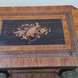 Travailleuse, coiffeuse en bois noirci et marqueterie, époque Napoléon III