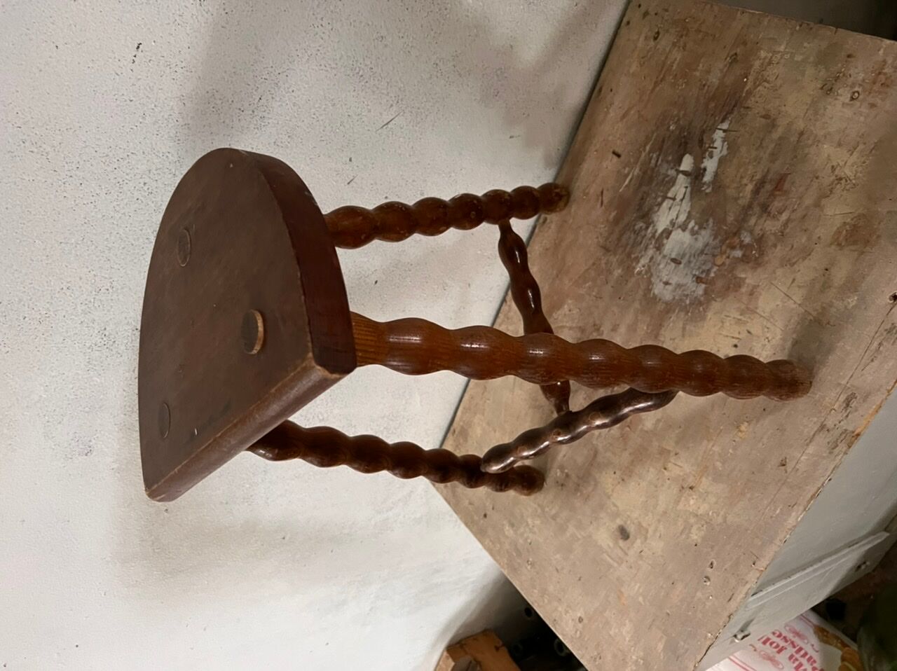 Tripod stool