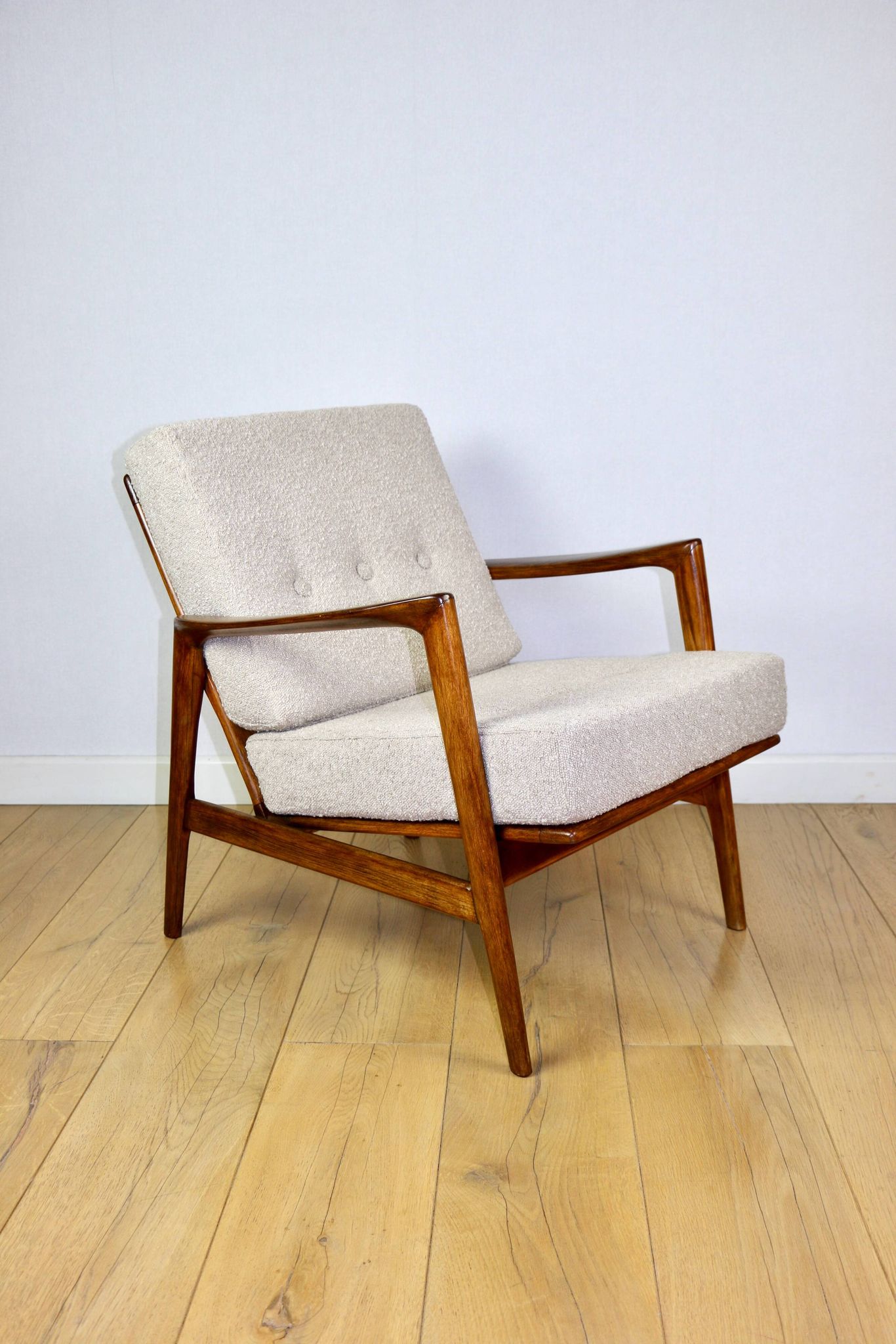 PRL armchair "Stefan" wooden beech vintage beige boucle - darker wood