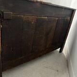 Louis XV chest of drawers in solid oak from the 18th century