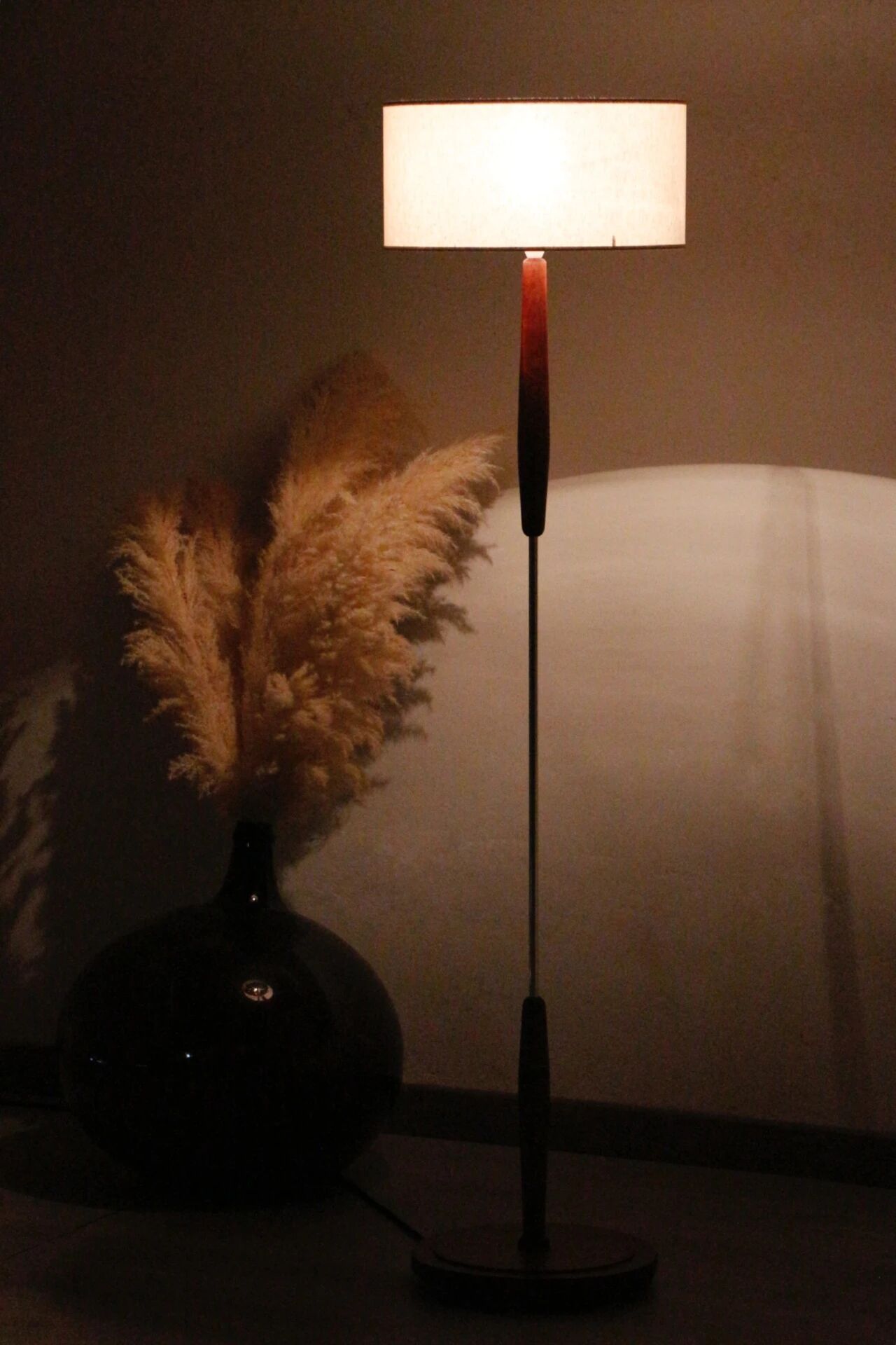 Vintage Scandinavian lamp in teak/chromed metal/cotton