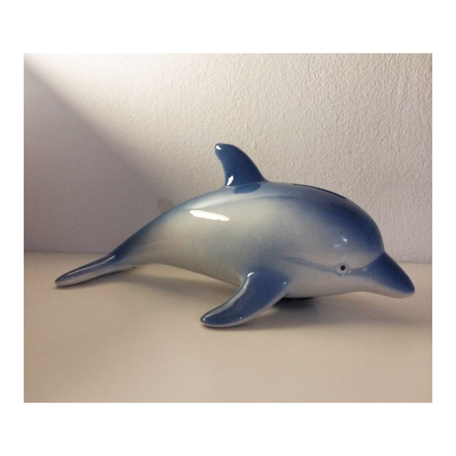 Tirelire dauphin