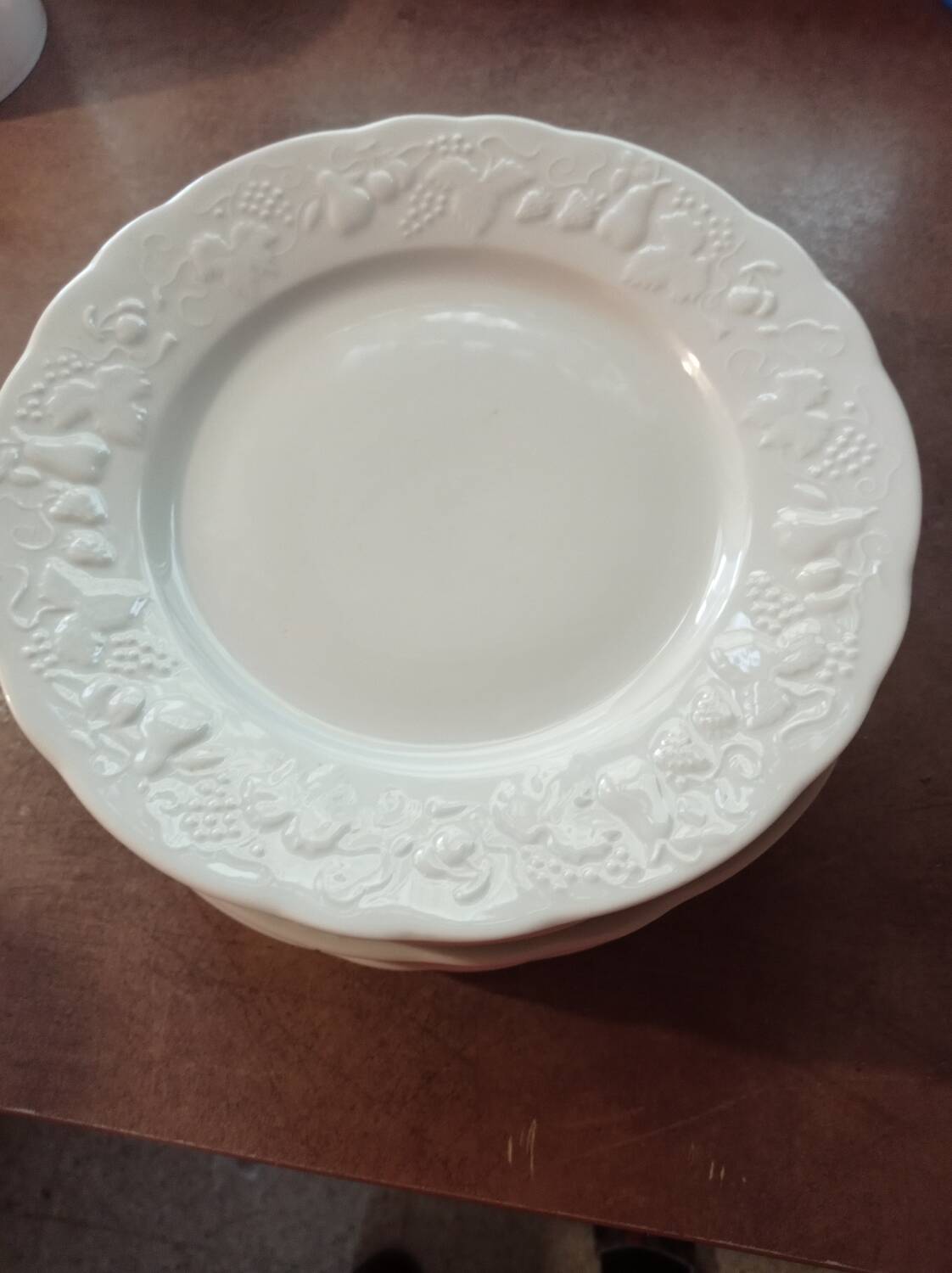 Deshoulieres porcelain plates