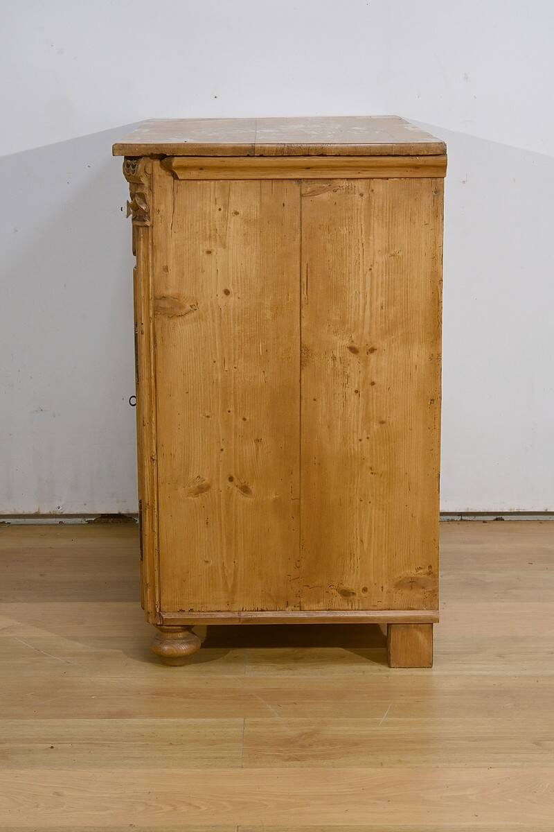 Pine Sideboard – Early 20th Century