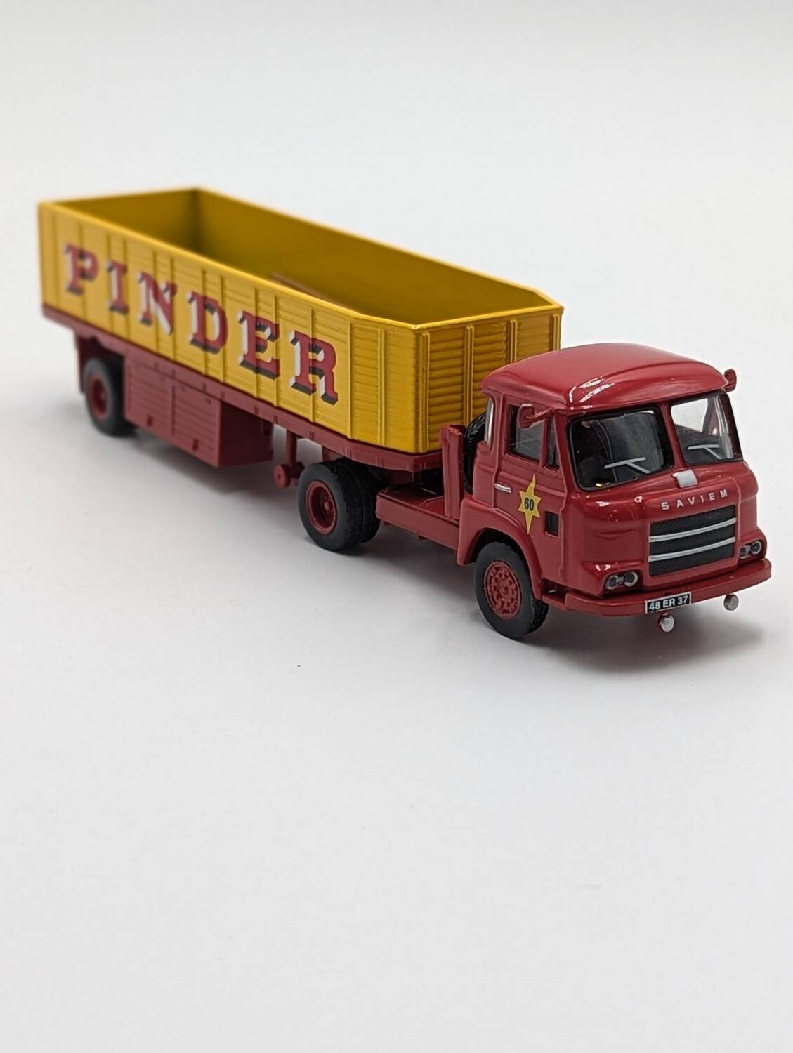 SAVIEM JL20 and its Pinder trailer 1/64th