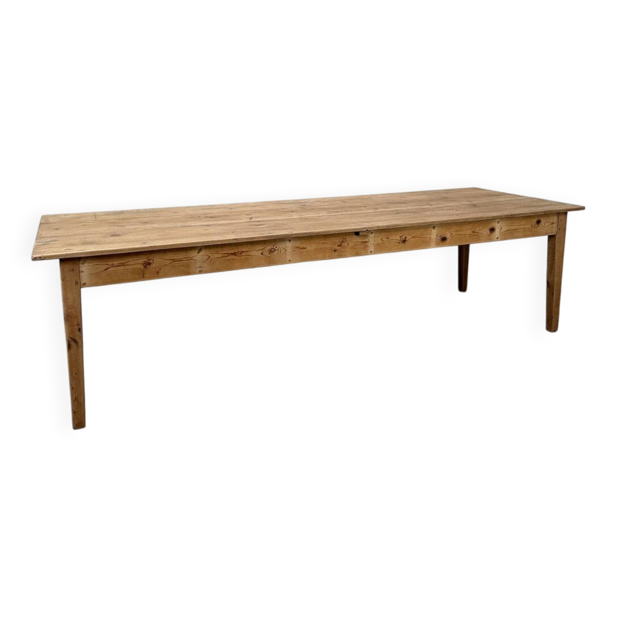 Large vintage table for 10 people.