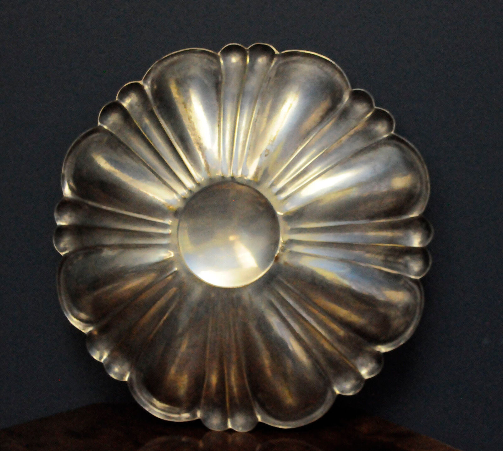 Silver metal fruit plate