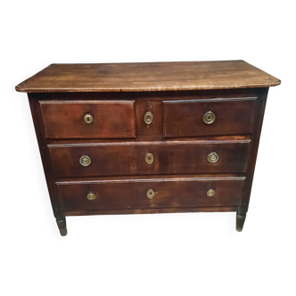 Eighteenth-century walnut chest of drawers