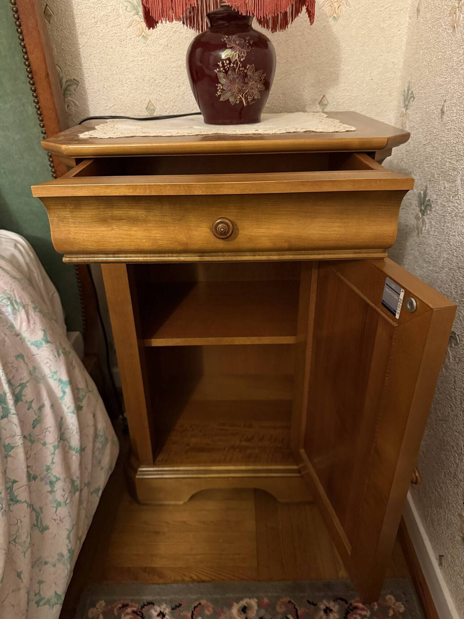 Set of 2 Bedside Tables