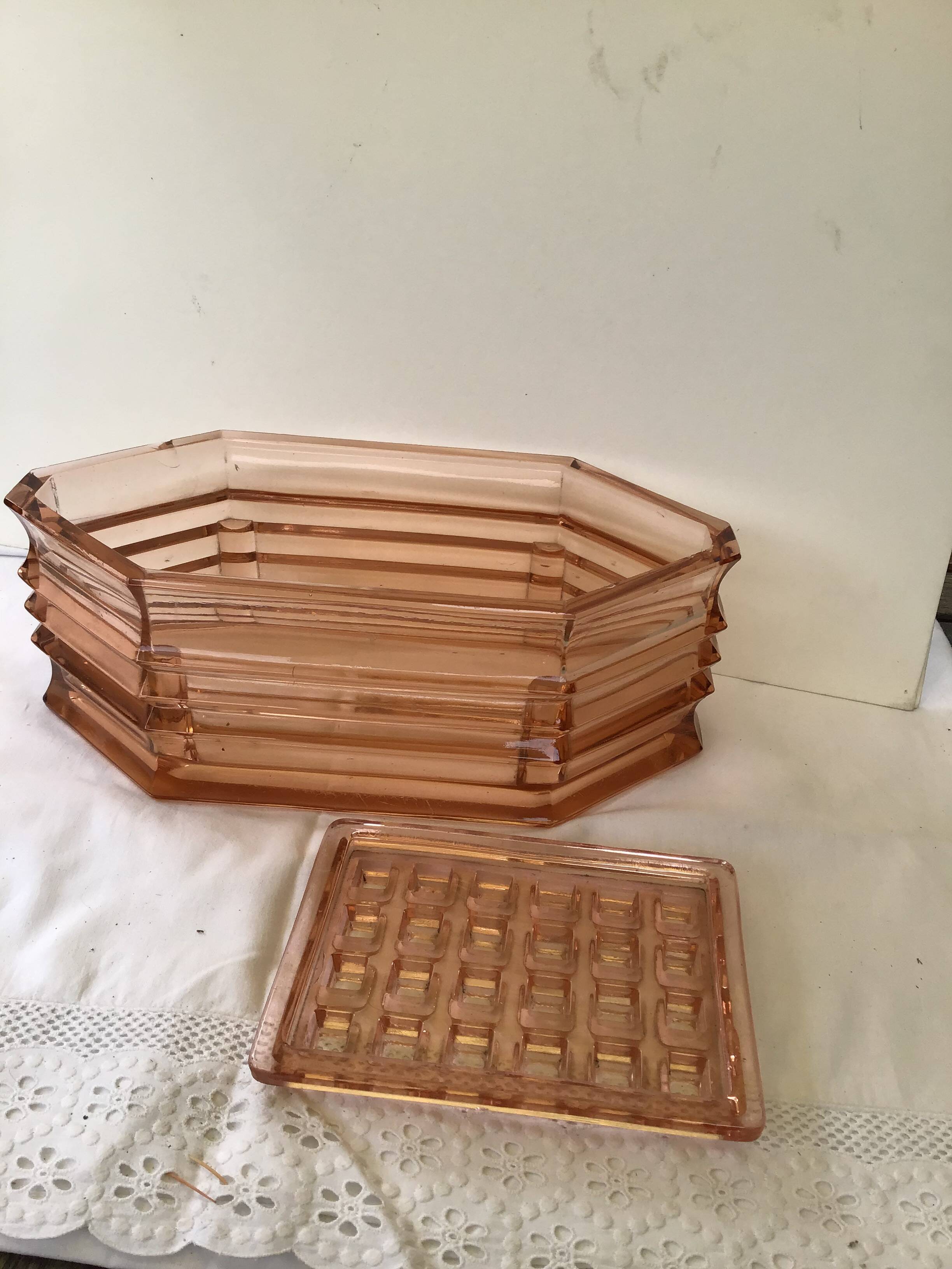 Art deco flower spike vase in thick pink glass