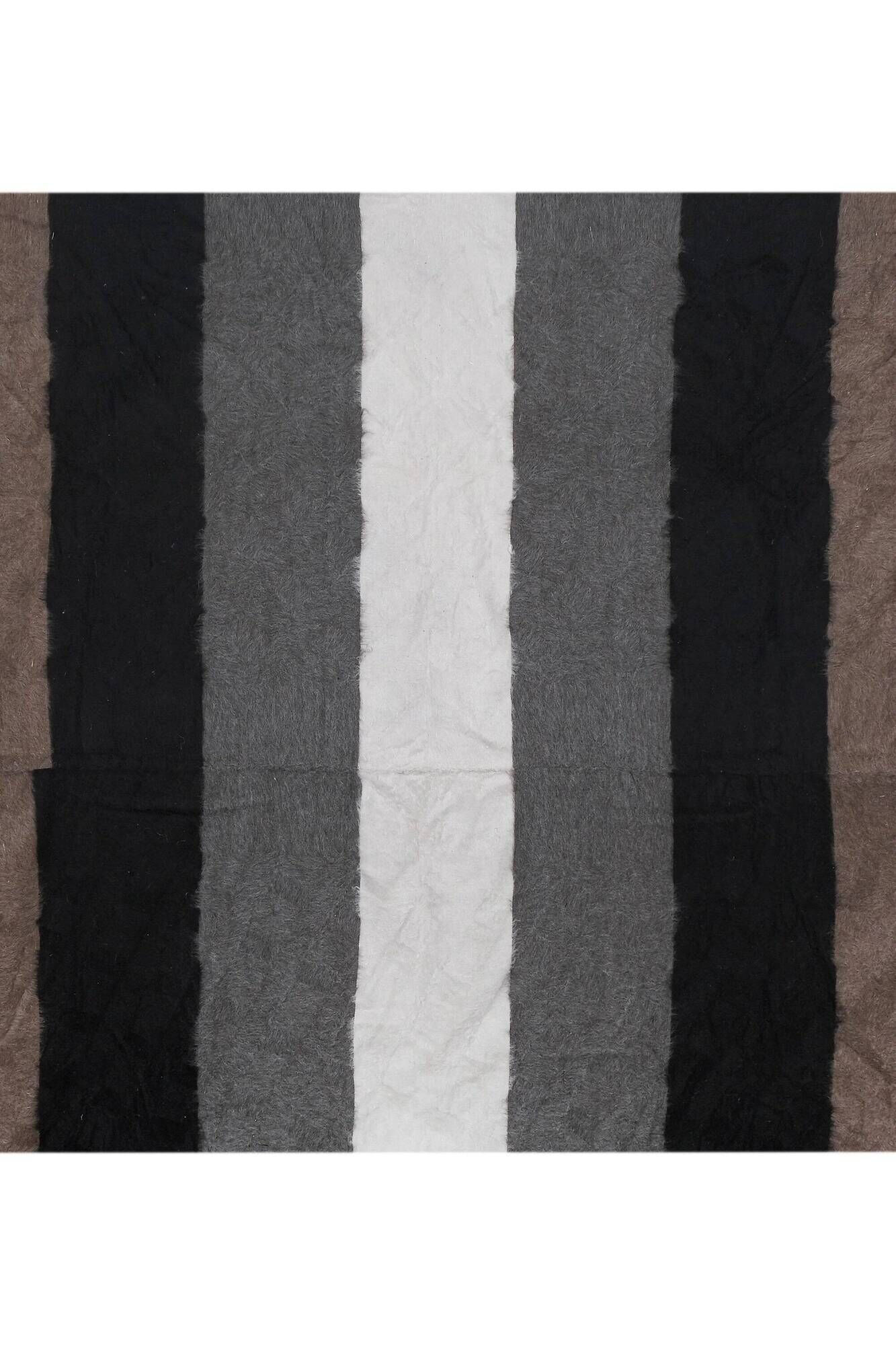 Vintage Turkish kilim, handwoven, 317x393 cm.