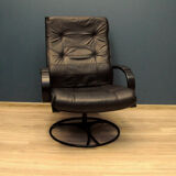 Modern armchair in black leather Gota Mobler