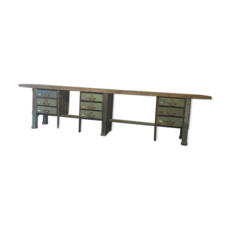 Industrial workbench