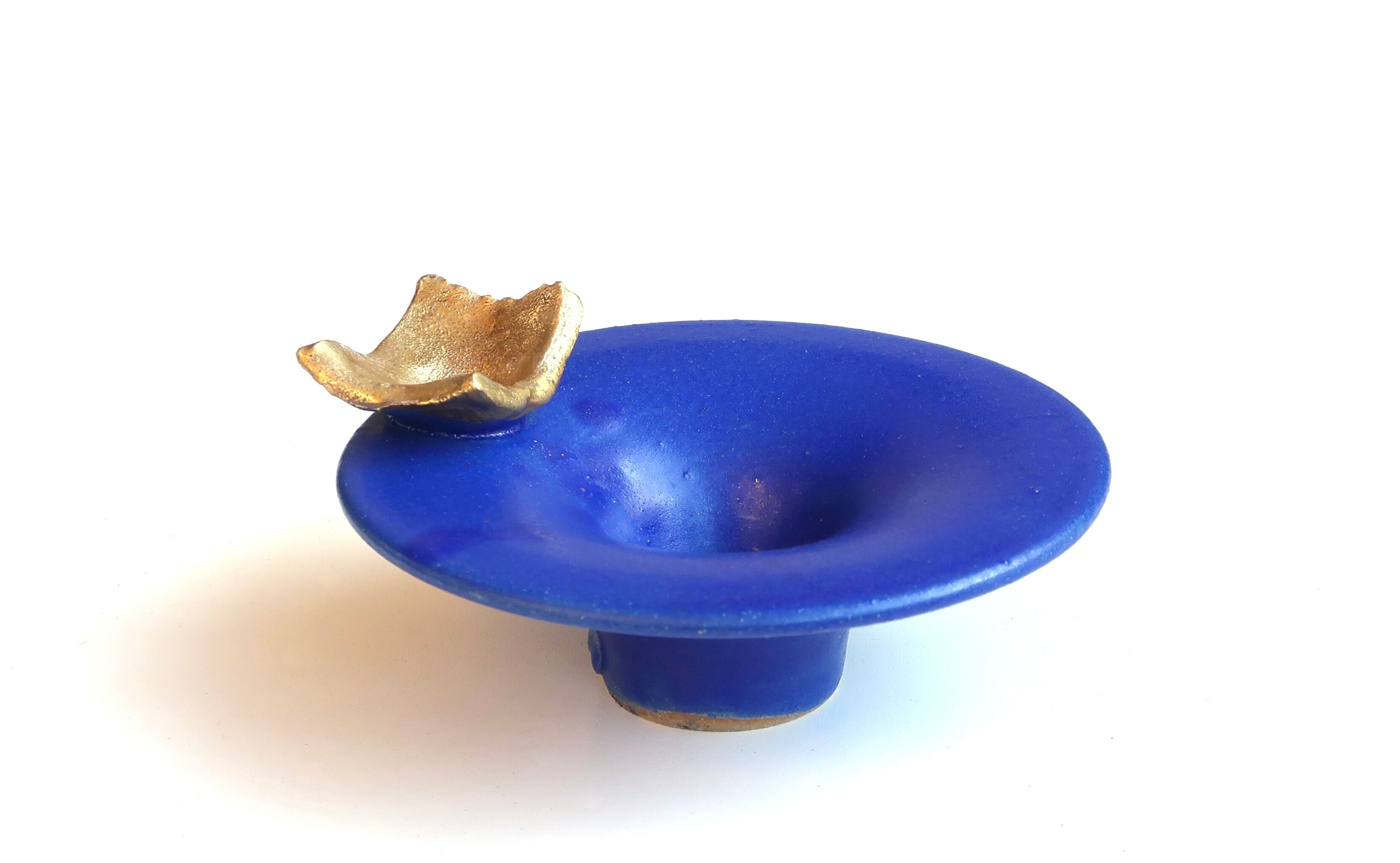 Blue ceramic cut signed with gilded decoration