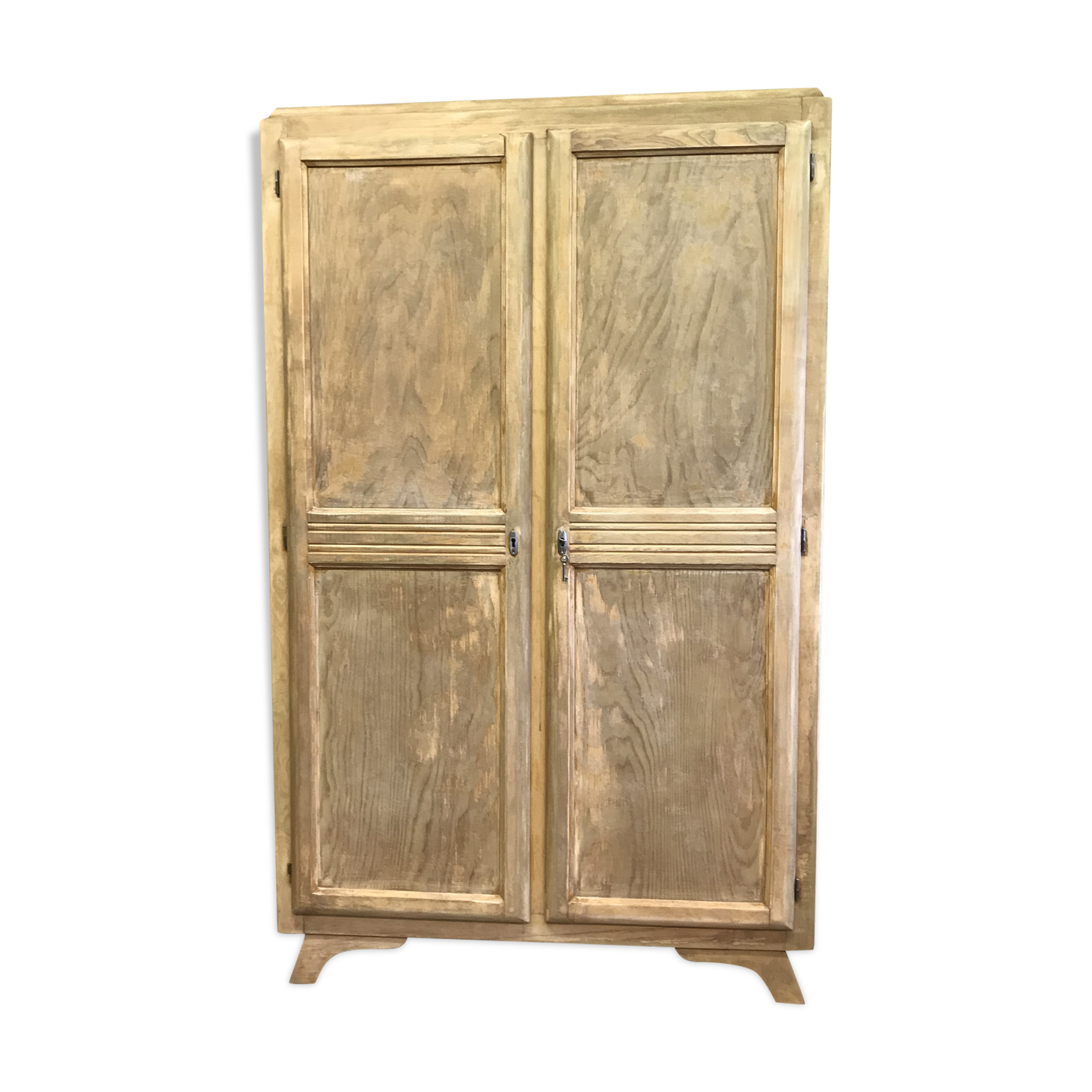 Cabinet 30 years crude wooden double doors