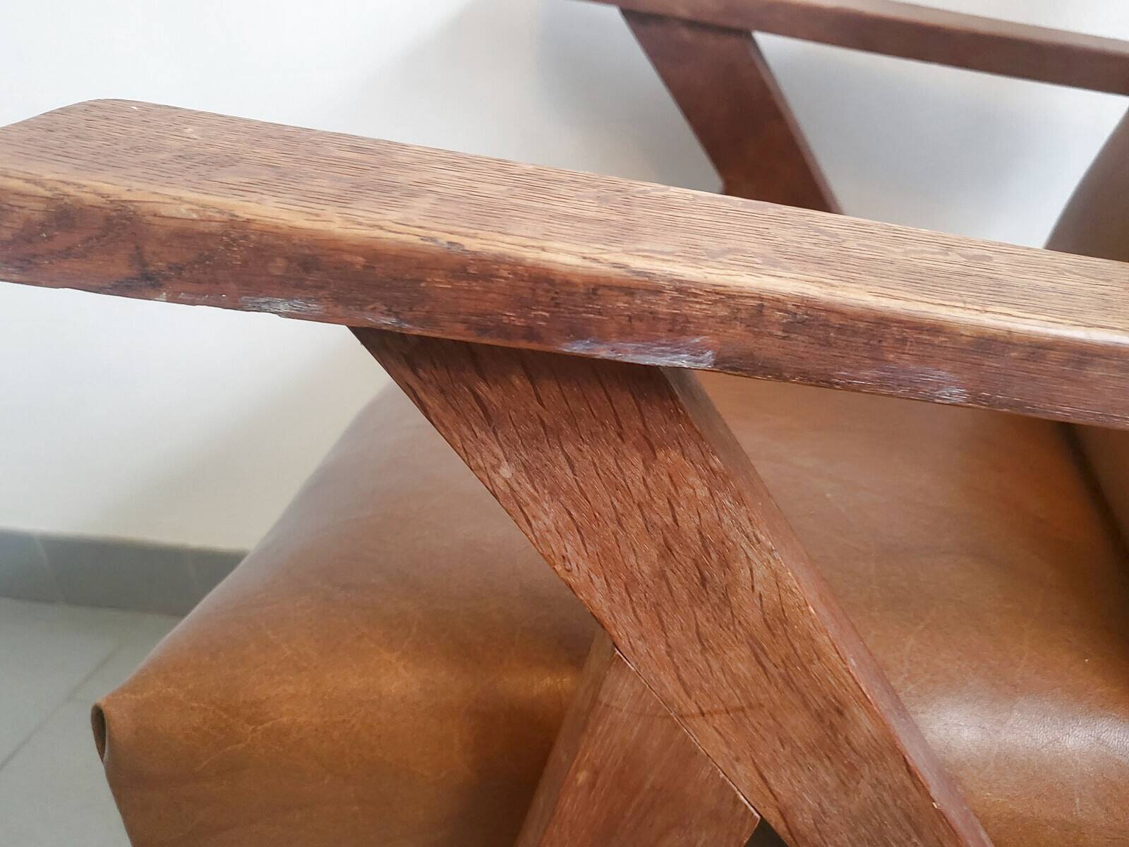 PAIR OF VINTAGE 1950 BRIDGE ARMCHAIRS WITH COMPASS LEGS IN OAK & SIMILAR LEATHER HAV