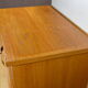 Meuble bas vintage en orme 1970 / 1980
