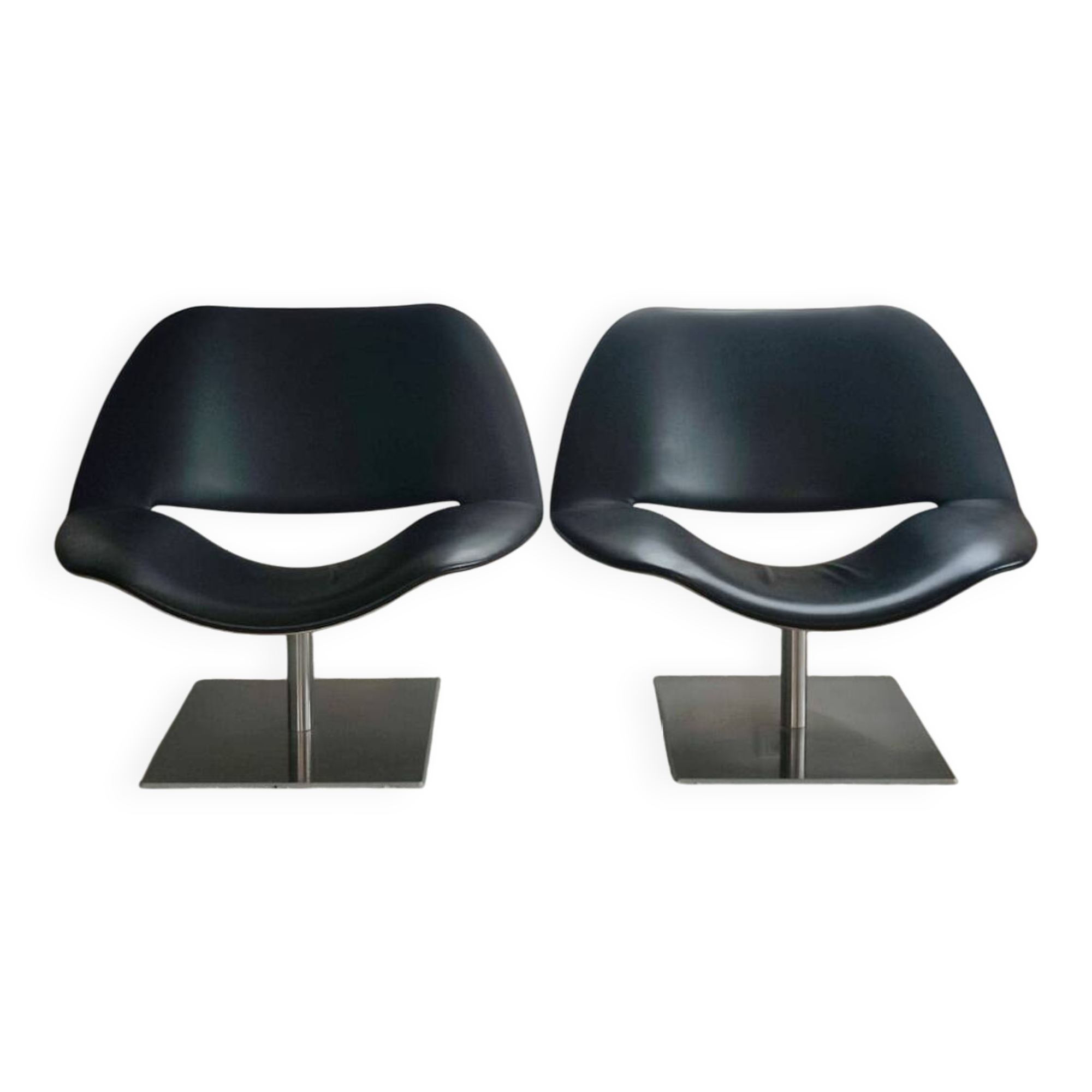 Pair of Lips armchairs