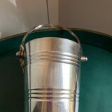 Ice bucket