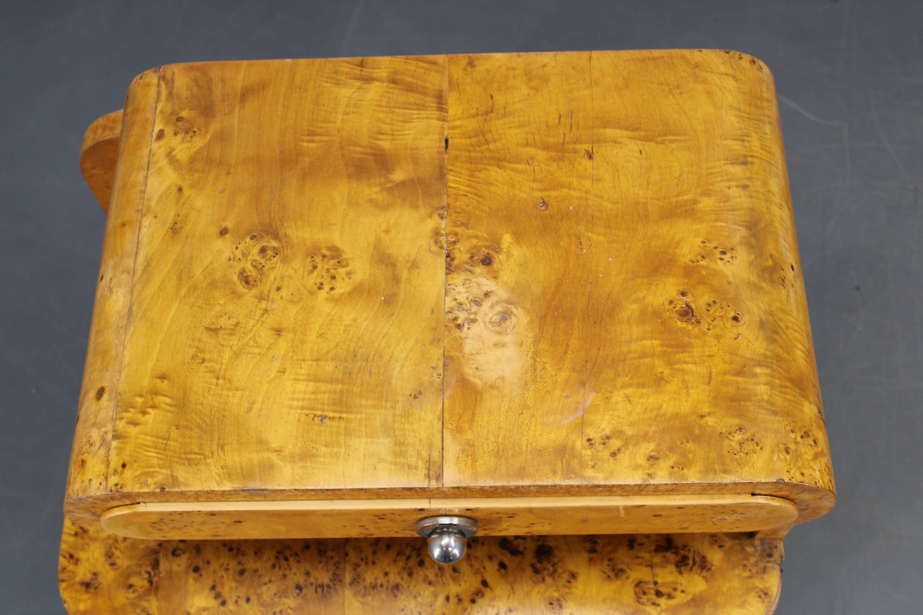 Pair of Art Deco burl wood nightstands, Czechoslovakia, 1940s