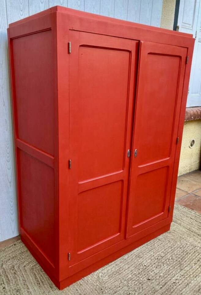 Armoire parisienne