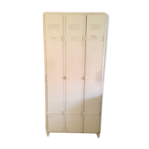 Wardrobe locker room industrial corners rounded