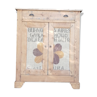 Unique buffet, Gaston, burlap