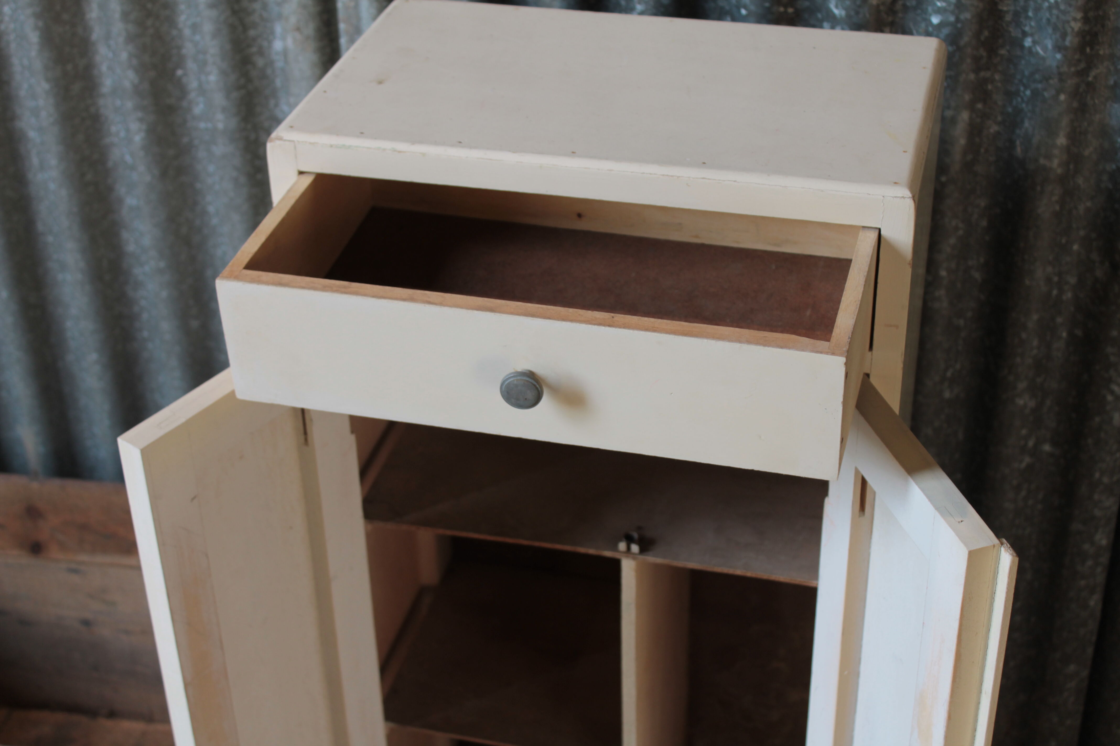 Paris 2-door wardrobe - 1 drawer