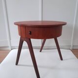 Pretty worker or Scandinavian teak side table