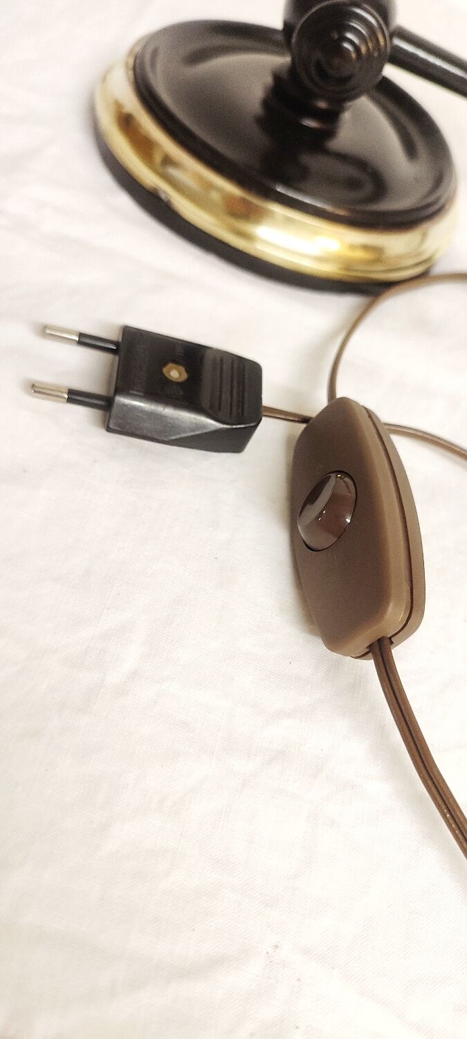 Table lamp in wood and brass. France, 1940s.
